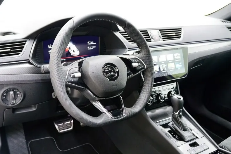 Skoda Superb din 2024 cu 22.000 km - oferta SKO158856 - foto 13