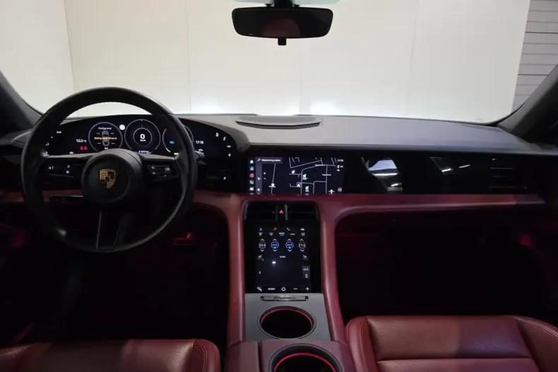 Porsche Taycan din 2020 cu 92.895 km - oferta POR158859 - foto 12