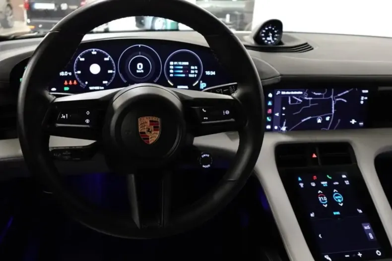 Porsche Taycan din 2022 cu 107.002 km - oferta POR158861 - foto 17