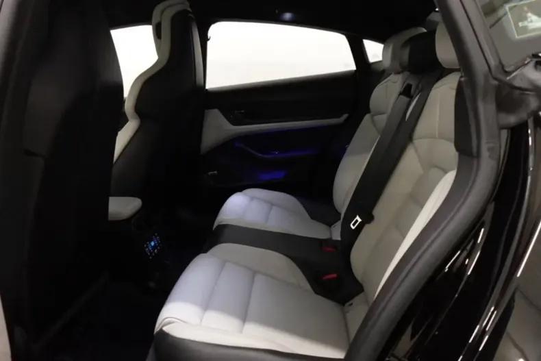 Porsche Taycan din 2022 cu 107.002 km - oferta POR158861 - foto 19