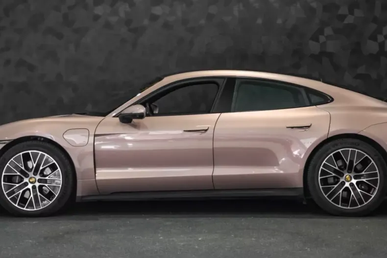 Porsche Taycan din 2023 cu 67.490 km - oferta POR158863 - foto 2