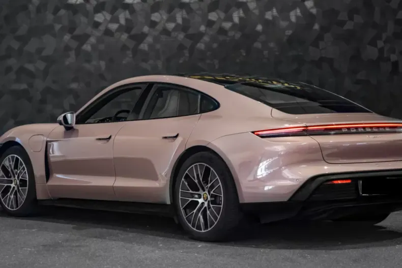 Porsche Taycan din 2023 cu 67.490 km - oferta POR158863 - foto 3