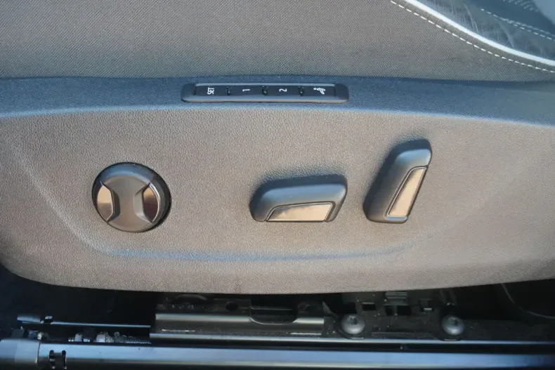 Skoda Enyaq din 2023 cu 42.700 km - oferta SKO158871 - foto 11