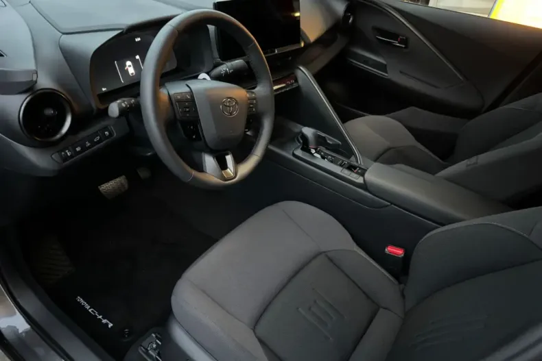 Toyota C-HR din 2024 cu 5.500 km - oferta TOY158872 - foto 7