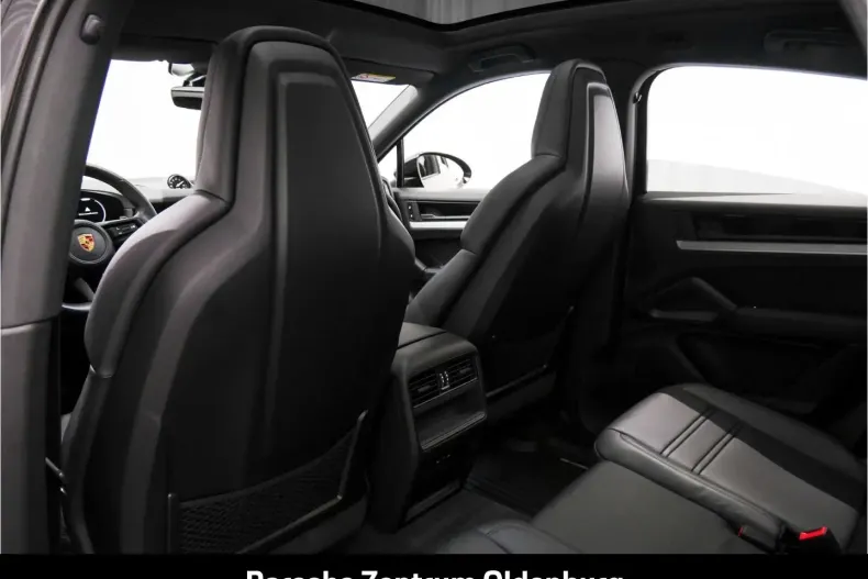 Porsche Cayenne din 2024 cu 29.800 km - oferta POR158875 - foto 18