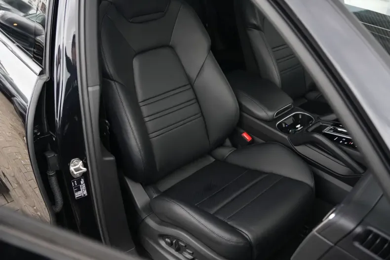 Porsche Cayenne din 2021 cu 65.000 km - oferta POR158879 - foto 33