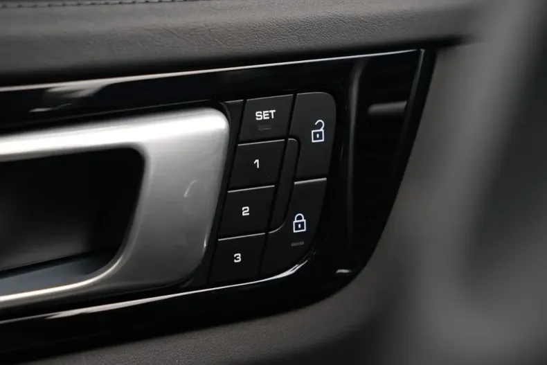 Porsche Cayenne din 2021 cu 65.000 km - oferta POR158879 - foto 38