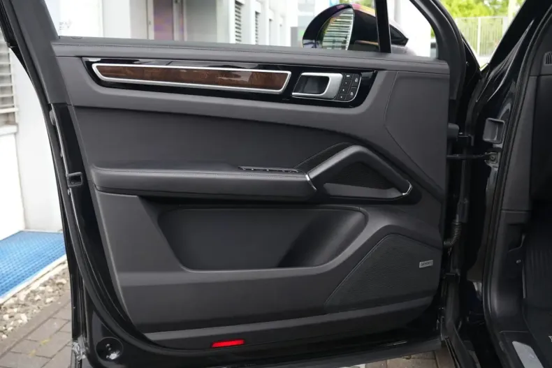 Porsche Cayenne din 2021 cu 65.000 km - oferta POR158879 - foto 40