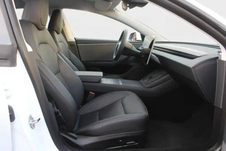 Tesla Model 3 din 2024 cu 39.100 km - oferta TES158881 - foto 11