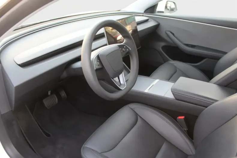 Tesla Model 3 din 2024 cu 39.100 km - oferta TES158881 - foto 14