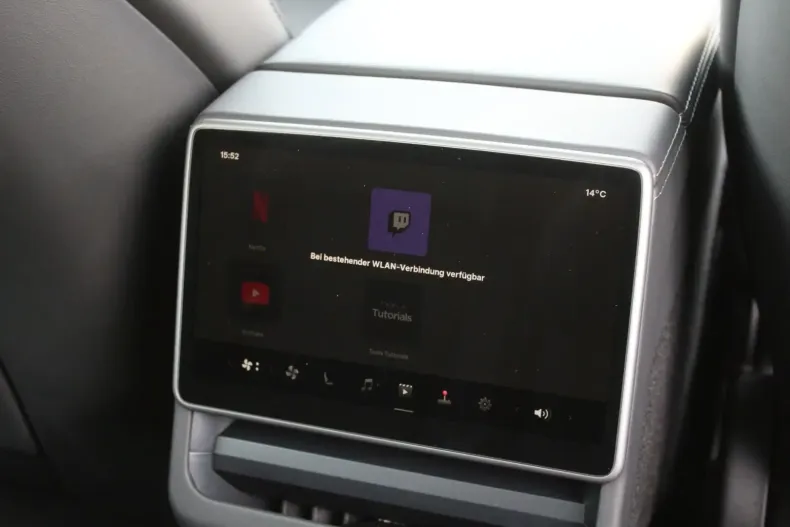 Tesla Model 3 din 2024 cu 39.100 km - oferta TES158881 - foto 27