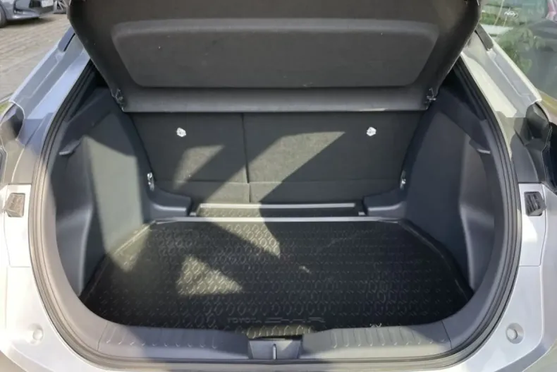 Toyota C-HR din 2024 cu 8.800 km - oferta TOY158882 - foto 14