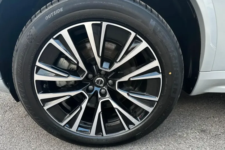 Volvo XC90 din 2024 cu 16.761 km - oferta VOL158883 - foto 27