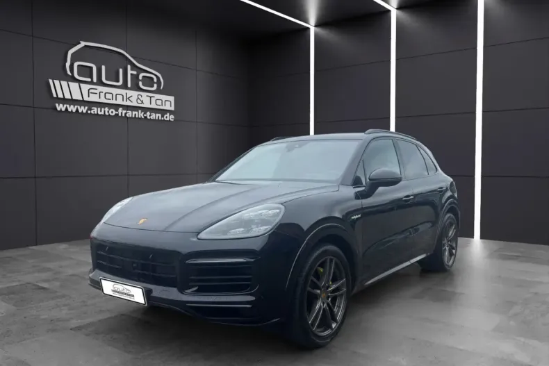 Porsche Cayenne din 2021 cu 67.000 km - oferta POR158888 - foto 1