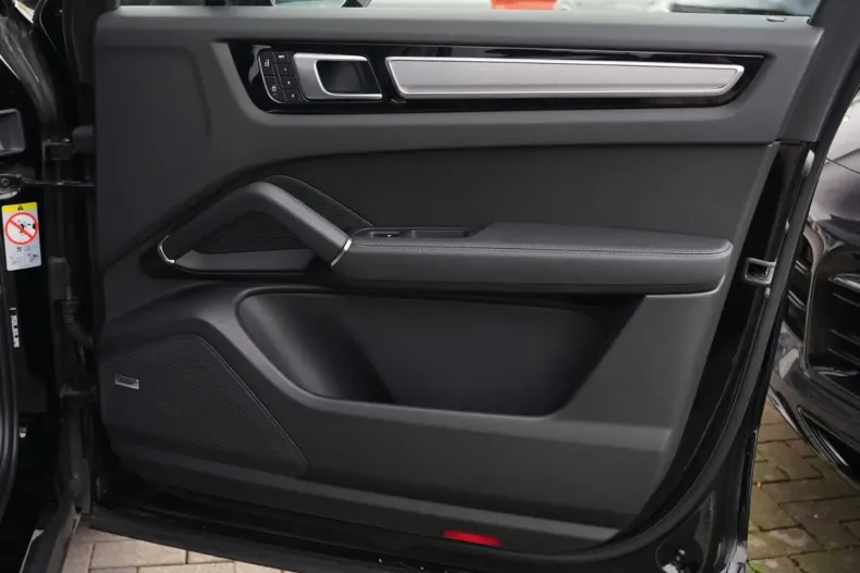 Porsche Cayenne din 2022 cu 80.000 km - oferta POR158893 - foto 47