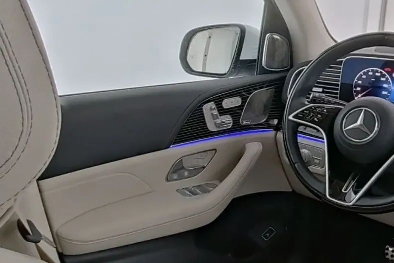 Mercedes-Benz GLS 450 din 2024 cu 7.683 km - oferta MER158901 - foto 7