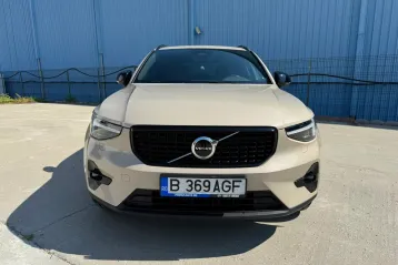 Volvo XC40 din 2024 - oferta VOL158903