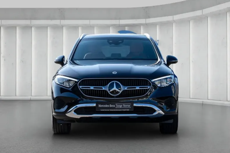 Mercedes-Benz GLC 220 din 2023 cu 23.700 km - oferta MER158911 - foto 1
