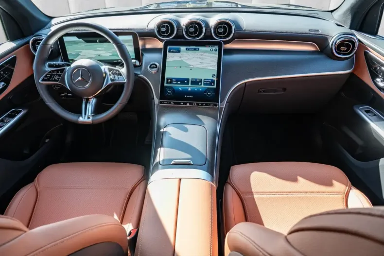 Mercedes-Benz GLC 220 din 2023 cu 23.700 km - oferta MER158911 - foto 10