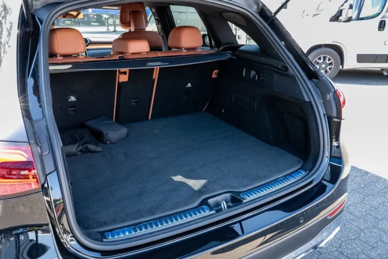 Mercedes-Benz GLC 220 din 2023 cu 23.700 km - oferta MER158911 - foto 16