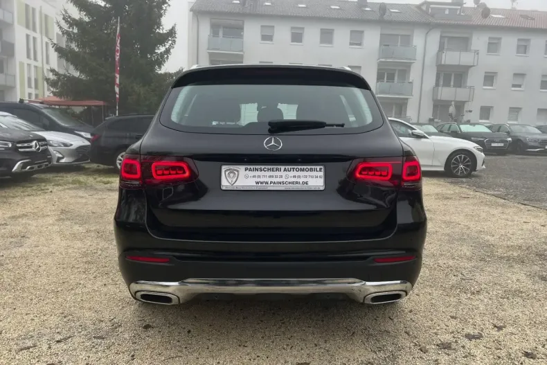 Mercedes-Benz GLC 220 din 2021 cu 72.000 km - oferta MER158912 - foto 4
