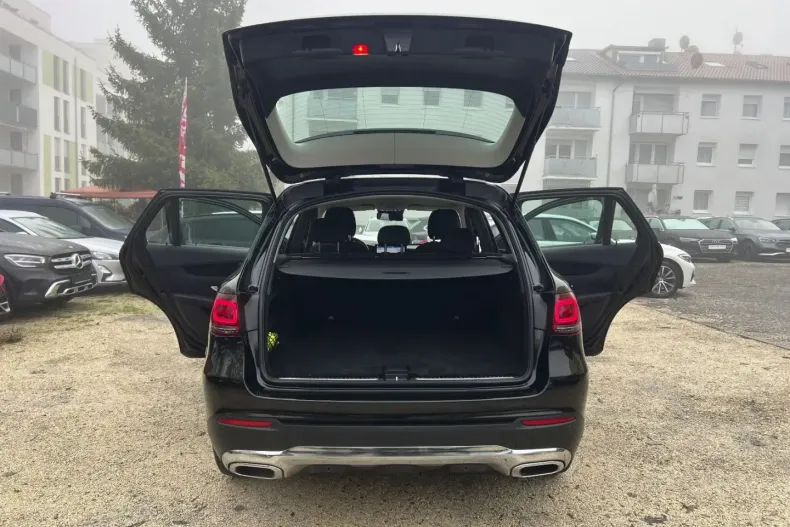 Mercedes-Benz GLC 220 din 2021 cu 72.000 km - oferta MER158912 - foto 10