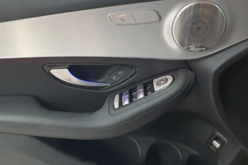 Mercedes-Benz GLC 220 din 2021 cu 90.313 km - oferta MER158913 - foto 8