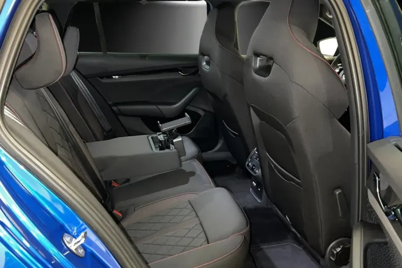 Skoda Octavia din 2024 cu 14.999 km - oferta SKO158919 - foto 8