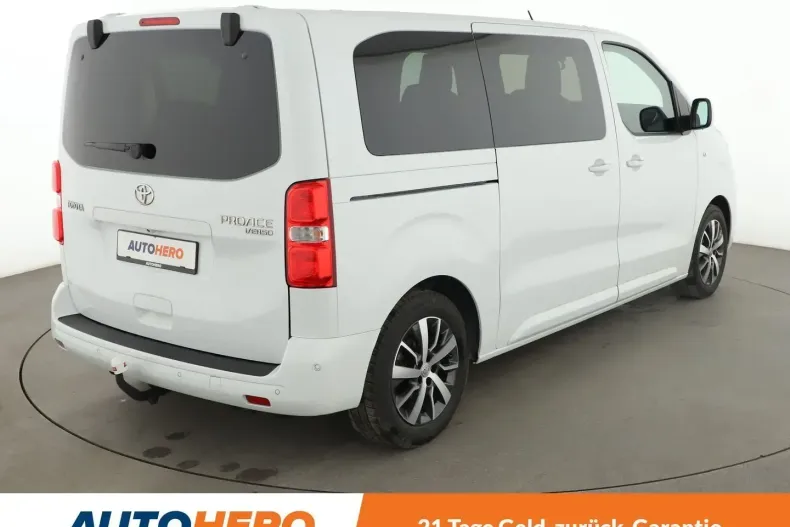 Toyota Proace (Verso) din 2023 cu 38.757 km - oferta TOY158934 - foto 4