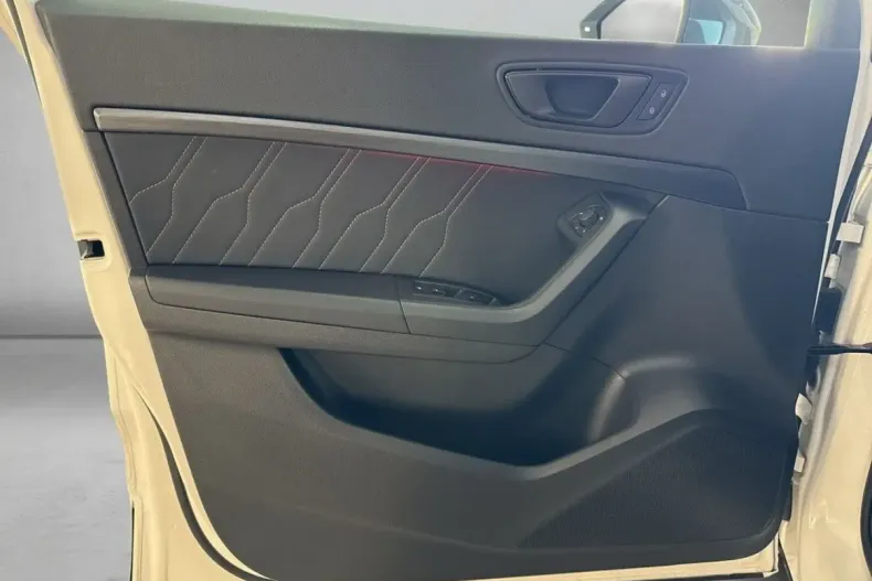 Cupra Ateca din 2023 cu 44.662 km - oferta CUP158936 - foto 5