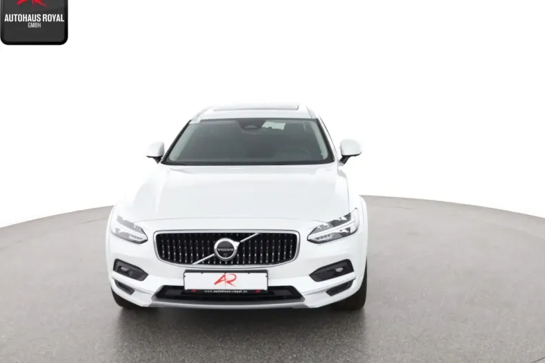 Volvo V90 Cross Country din 2023 cu 12.218 km - oferta VOL158938 - foto 8
