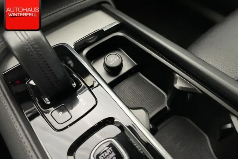 Volvo XC90 din 2020 cu 57.708 km - oferta VOL158939 - foto 26