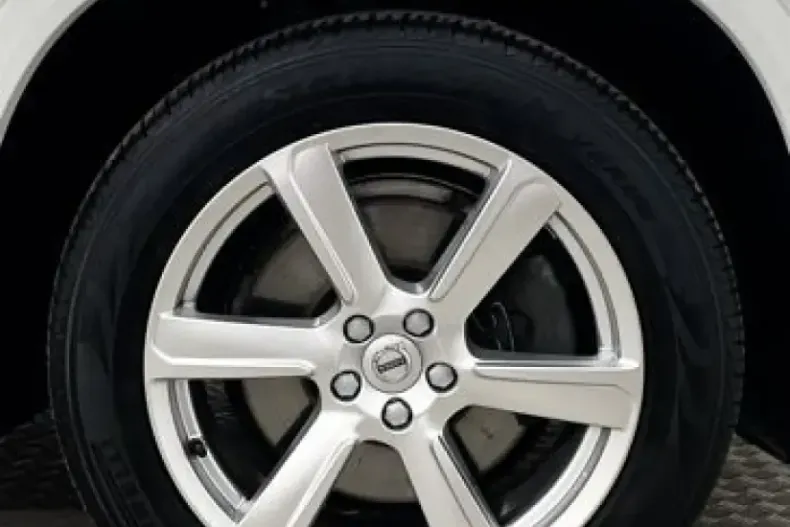 Volvo XC90 din 2020 cu 57.708 km - oferta VOL158939 - foto 28