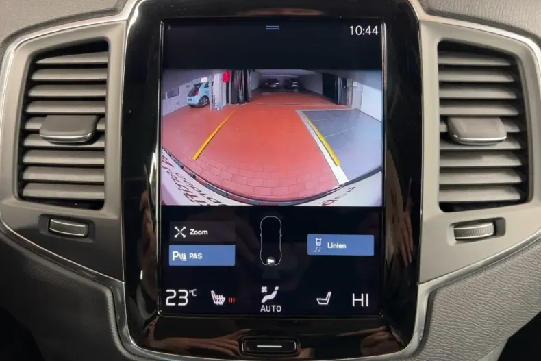 Volvo XC90 din 2020 cu 56.786 km - oferta VOL158941 - foto 13