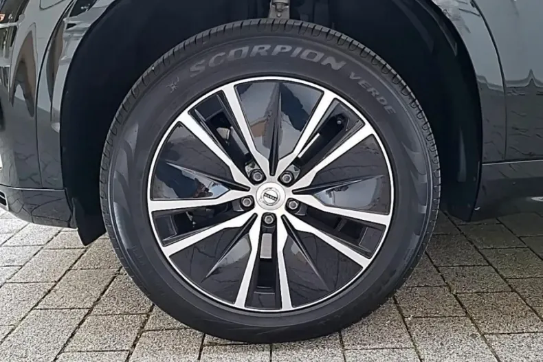 Volvo XC90 din 2020 cu 67.571 km - oferta VOL158942 - foto 10