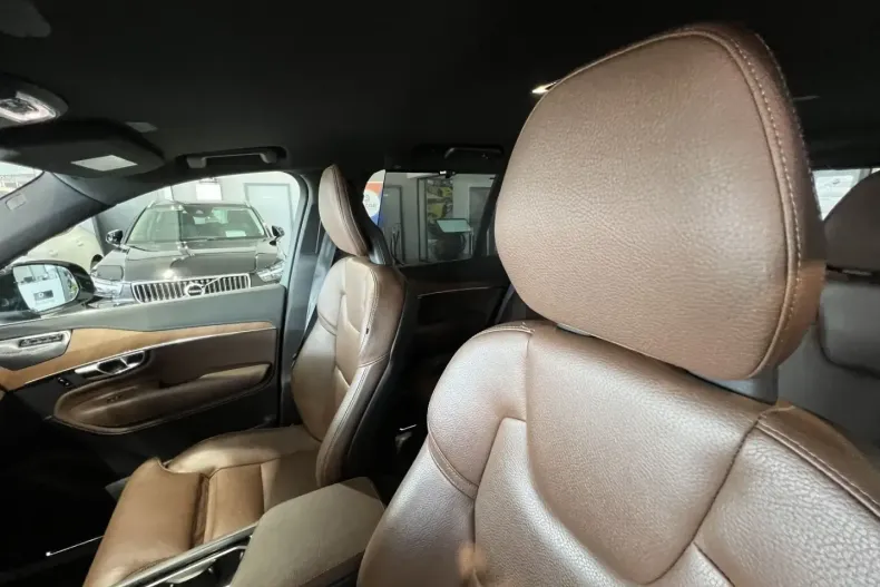 Volvo XC90 din 2020 cu 74.442 km - oferta VOL158948 - foto 22