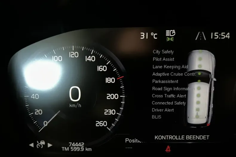 Volvo XC90 din 2020 cu 74.442 km - oferta VOL158948 - foto 26