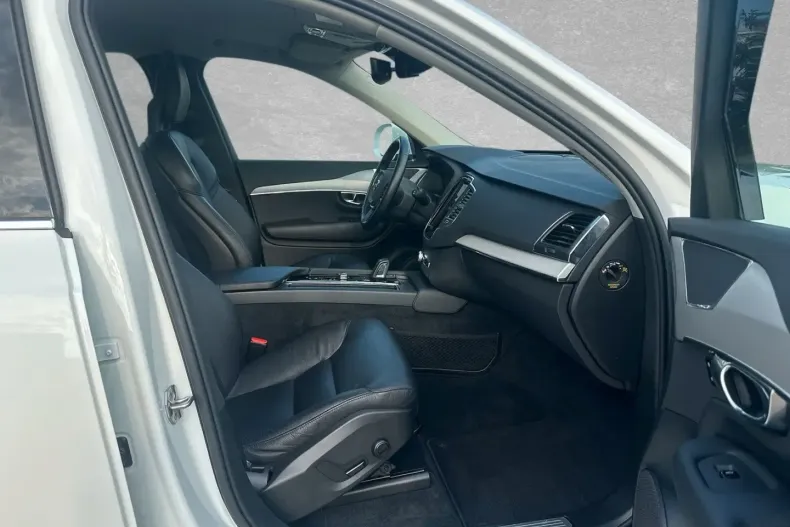 Volvo XC90 din 2020 cu 45.000 km - oferta VOL158949 - foto 4