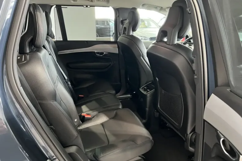 Volvo XC90 din 2020 cu 76.058 km - oferta VOL158950 - foto 13