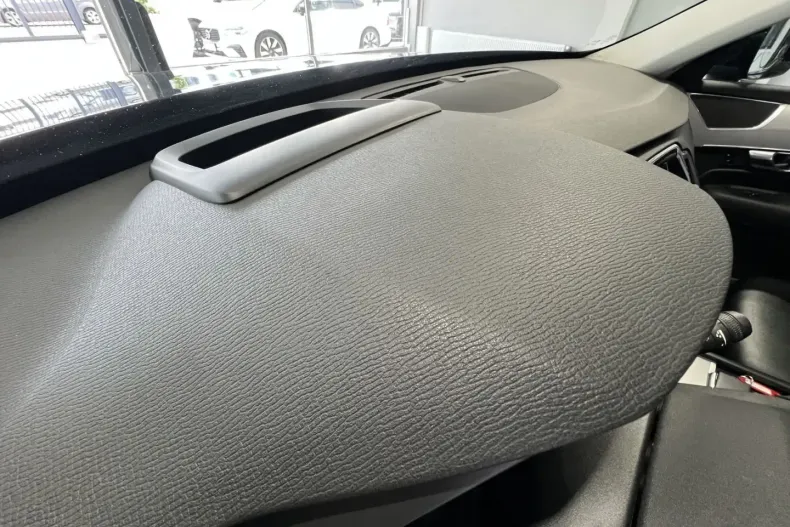 Volvo XC90 din 2020 cu 76.058 km - oferta VOL158950 - foto 22