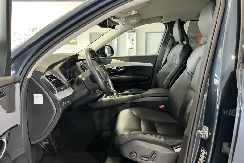 Volvo XC90 din 2020 cu 76.058 km - oferta VOL158950 - foto 24