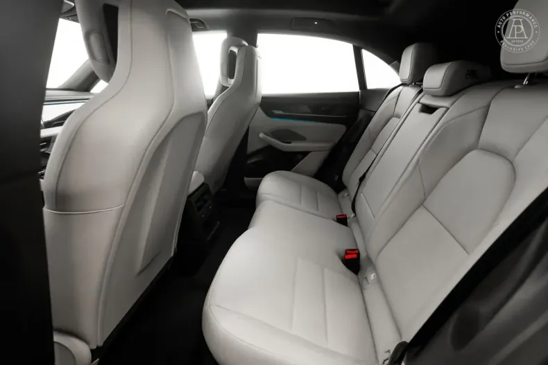 Porsche Macan din 2024 cu 6.980 km - oferta POR158962 - foto 7