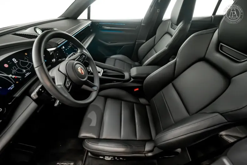 Porsche Macan din 2024 cu 3.820 km - oferta POR158963 - foto 6