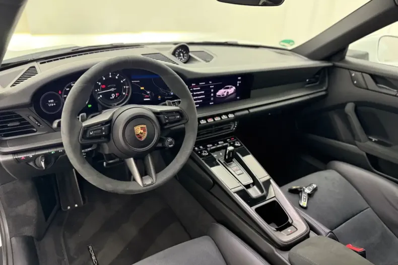 Porsche 992 din 2024 cu 4.600 km - oferta POR158966 - foto 16