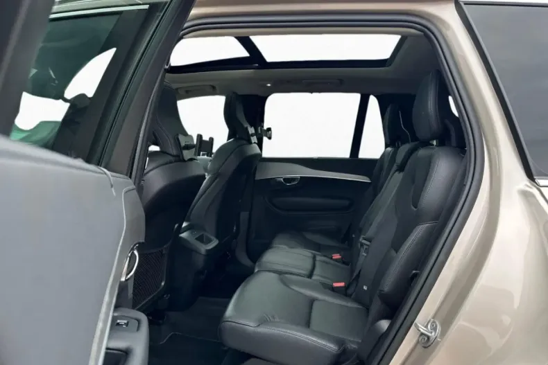 Volvo XC90 din 2023 cu 59.500 km - oferta VOL158977 - foto 6