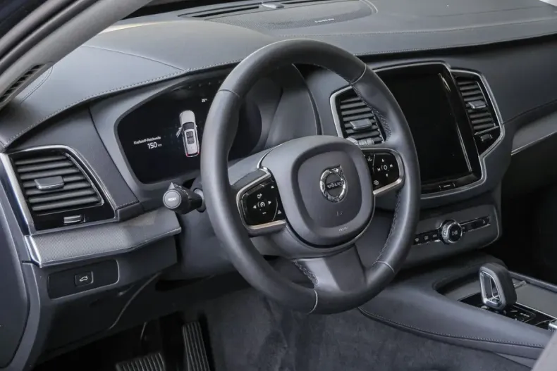 Volvo XC90 din 2023 cu 73.488 km - oferta VOL158978 - foto 16