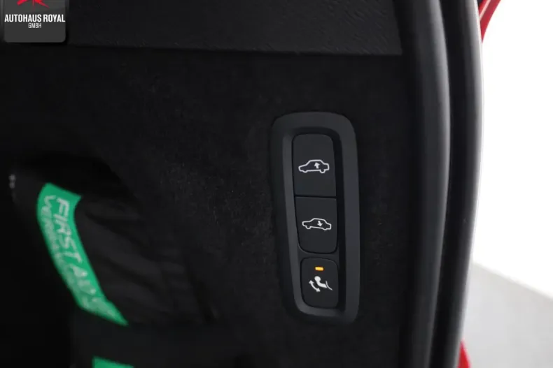 Volvo XC90 din 2021 cu 91.852 km - oferta VOL158998 - foto 24