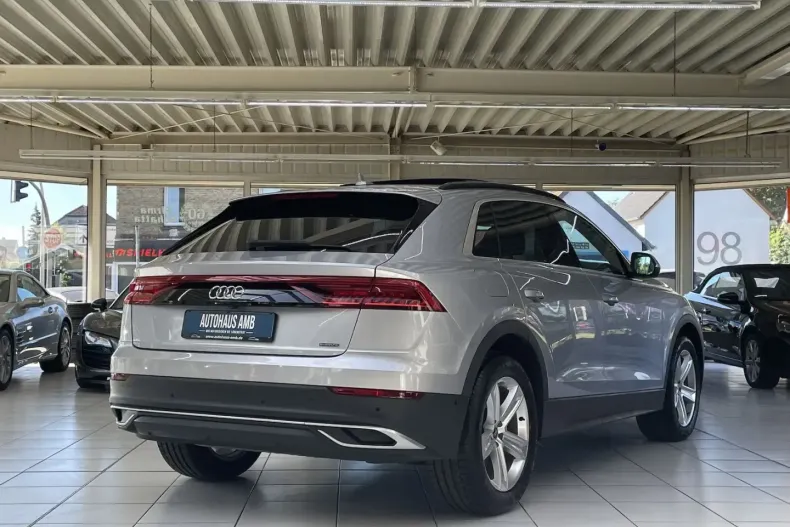 Audi Q8 din 2022 cu 58.984 km - oferta AUD159013 - foto 2