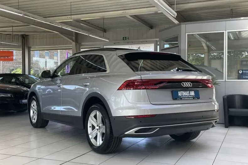 Audi Q8 din 2022 cu 58.984 km - oferta AUD159013 - foto 4