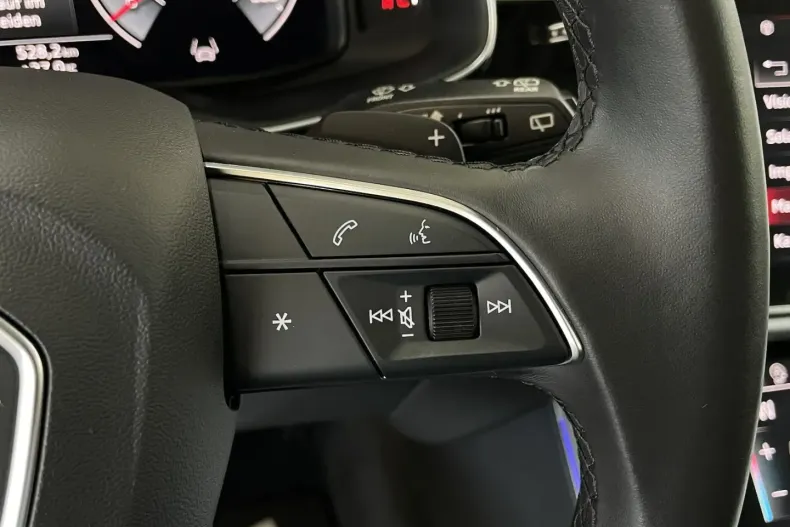 Audi Q8 din 2022 cu 58.984 km - oferta AUD159013 - foto 20